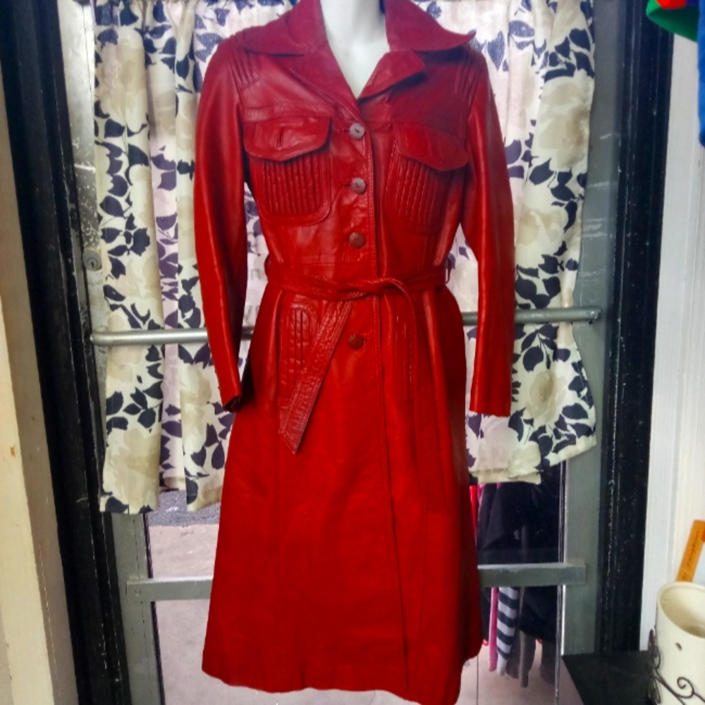 TLC Vintage leather jacket size small. Burnt orange excellent shape